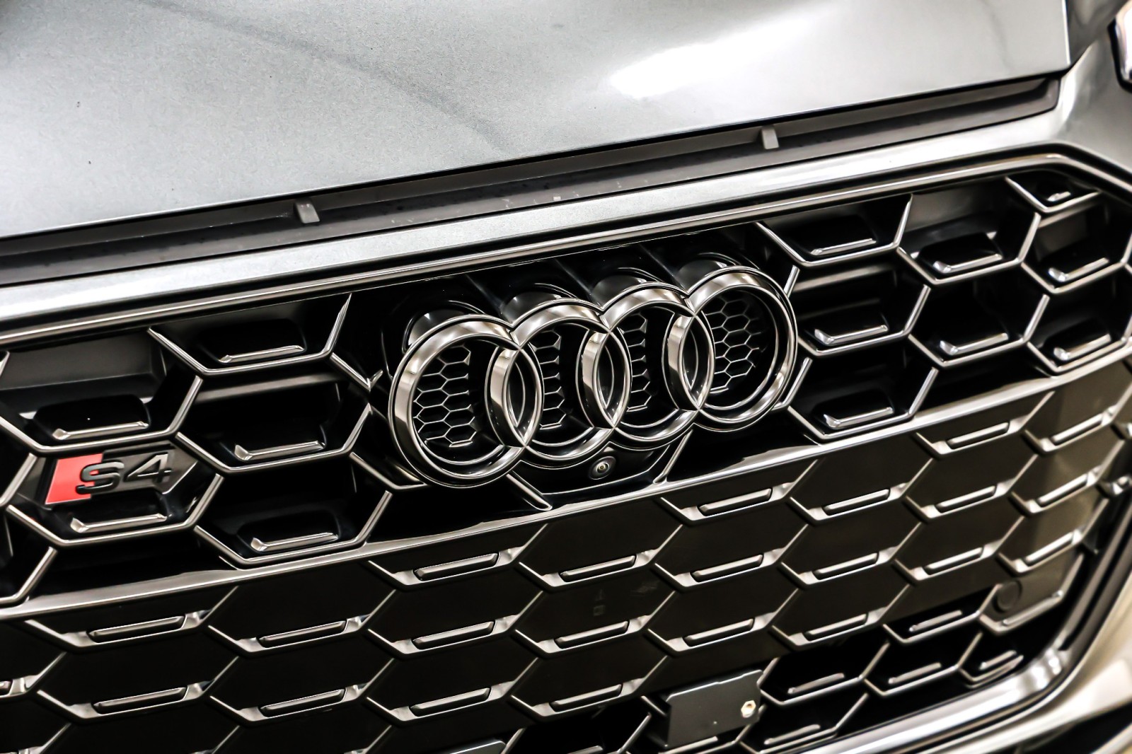 Used 2023 Daytona Gray Pearl Effect Audi Premium Plus 3.0 TFSI quattro image 14