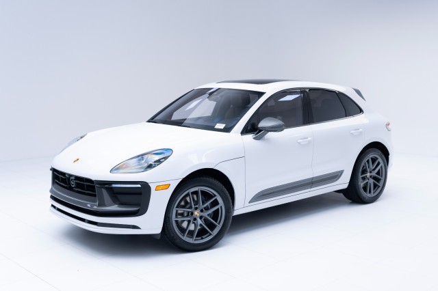 2025  Macan T in , 