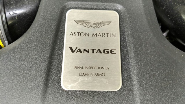 2019 Aston Martin Vantage  36
