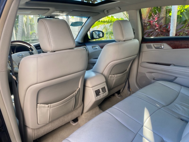 2011 Toyota Avalon Limited LOW MILES 80,879 in ,