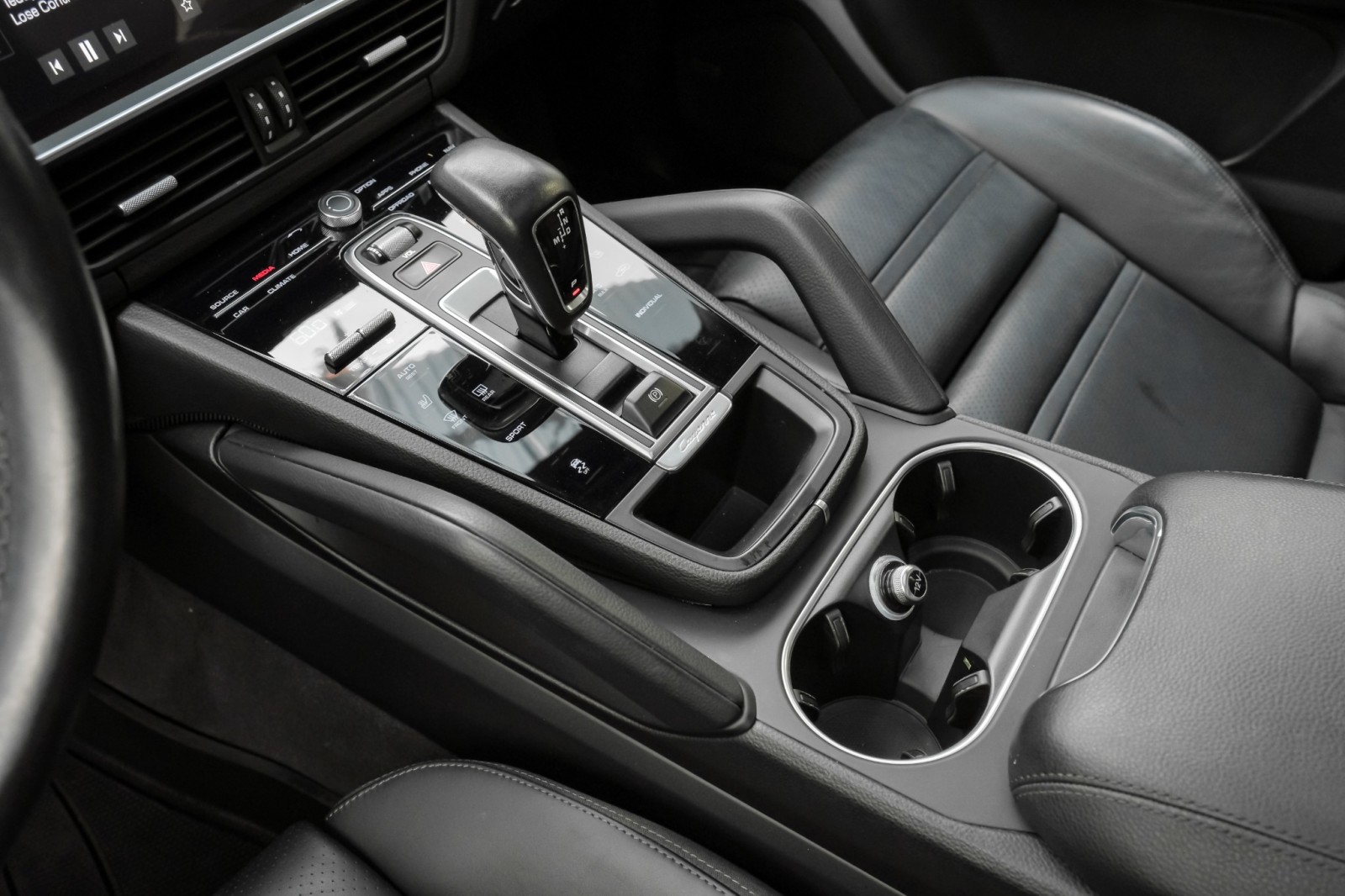 2021 Porsche Cayenne AWD 21Alloys PremiumPkg SoftCloseDoors SurroundVie 30