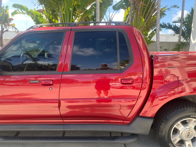 2003 Ford Explorer Sport Trac XLT LOW MILES 59,213 in , 