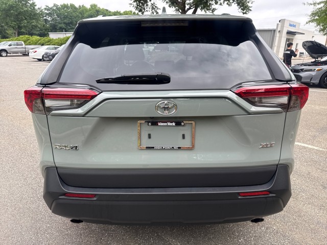 ToyotaRAV46