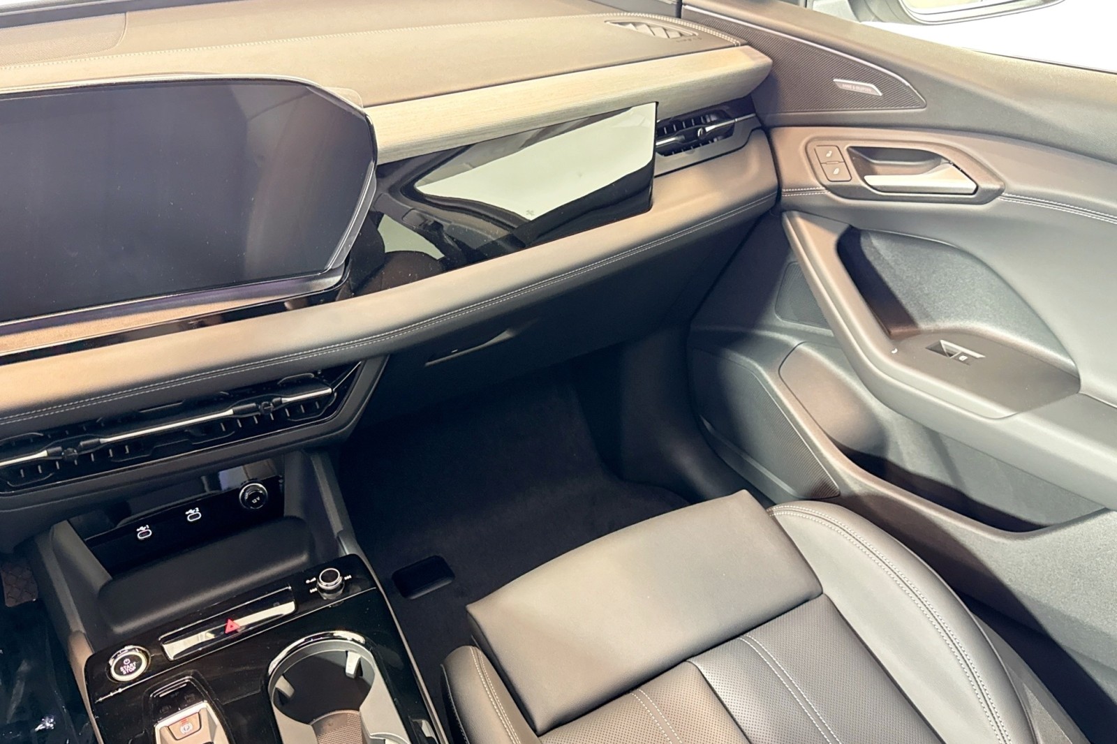 New 2025 Glacier White Metallic Audi Premium Plus quattro image 20