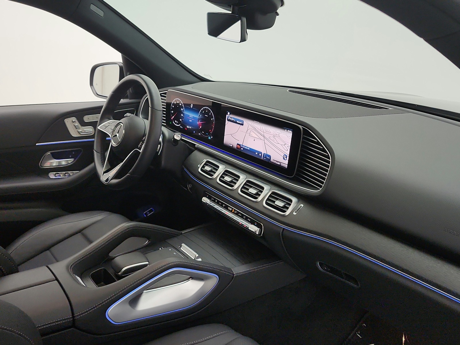 Certified Used 2026 Obsidian Black Metallic Mercedes-Benz GLE 350 4MATIC® SUV image 20