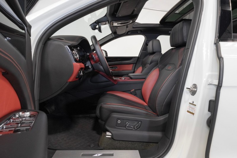 2022 Bentley Bentayga Bentayga S ($242,125 MSRP) *ONLY 13,000 MILES* *FULL PPF* in , 