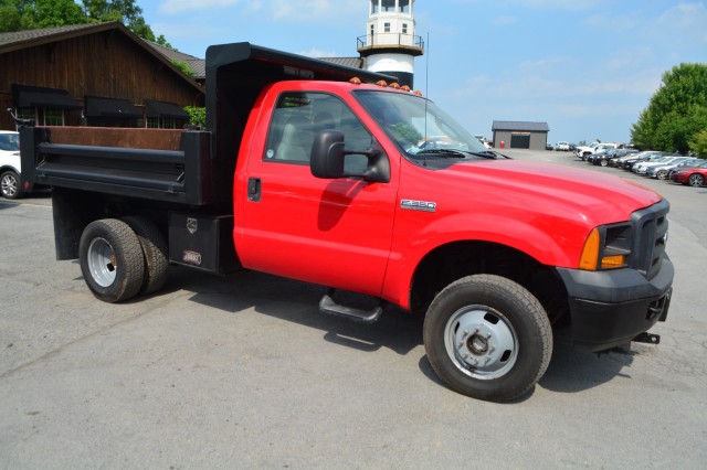 Used 2006 Ford Super Duty F-350 DRW XLT Pickup Truck for sale in Geneva NY