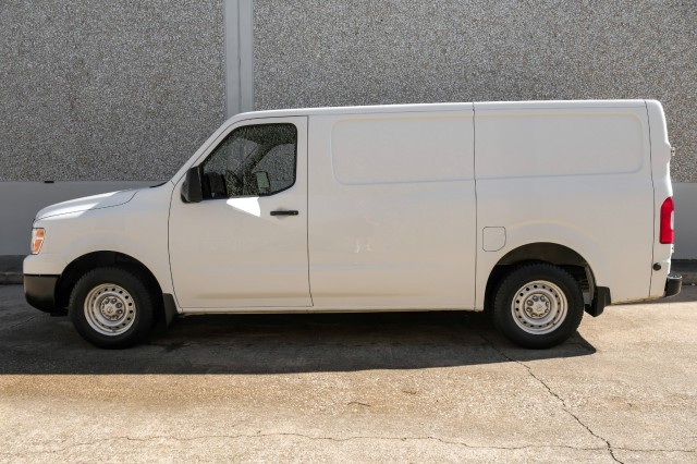 2021 Nissan NV Cargo S 15