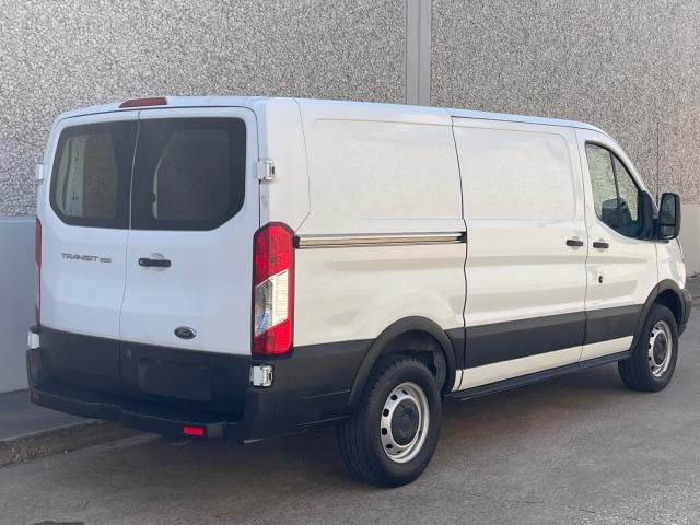 2019 Ford Transit Van  6