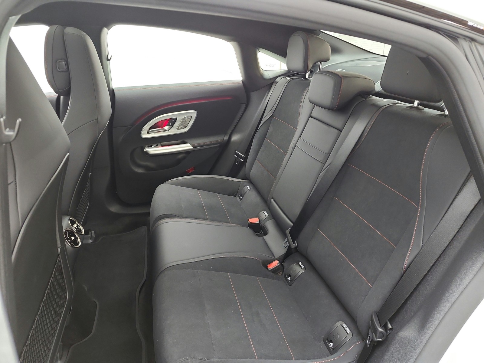 New 2027 Polar White Mercedes-Benz CLA 250+ Electric RWD image 11