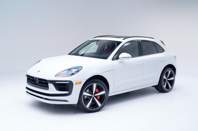2025  Macan S in , 