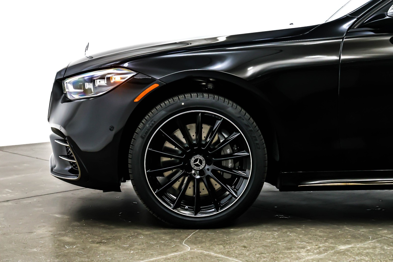New 2026 Obsidian Black Metallic Mercedes-Benz S 500 image 10