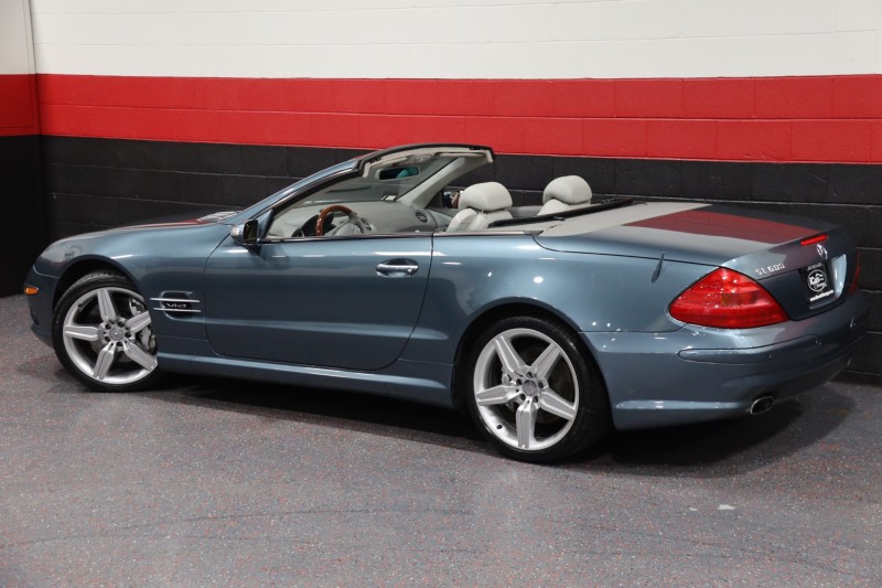 2004 Mercedes-Benz SL600 V12 AMG Sport 2dr Convertible in , 