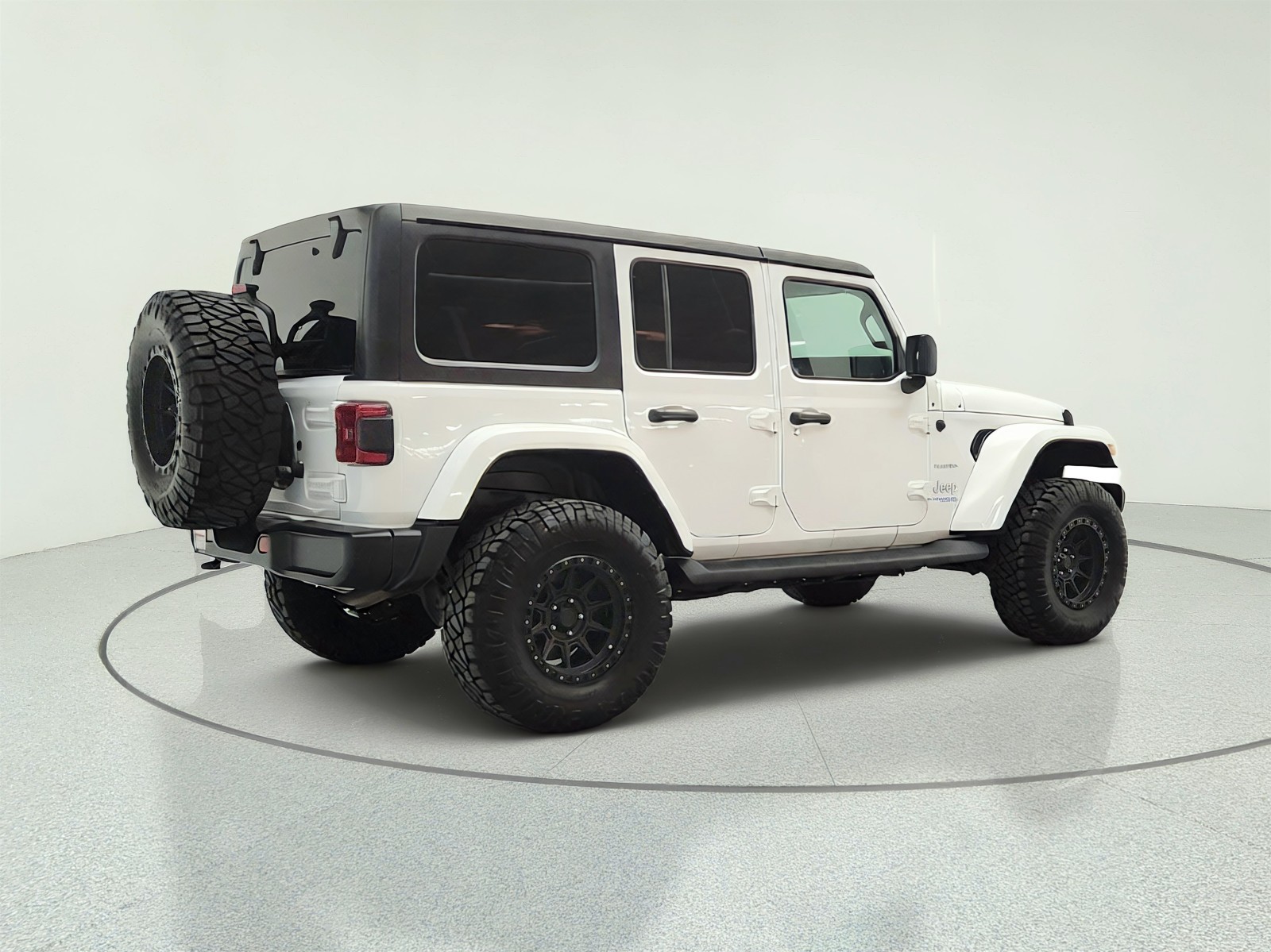 Used 2021 Bright White Clearcoat Jeep Unlimited Sahara 4x4 image 5