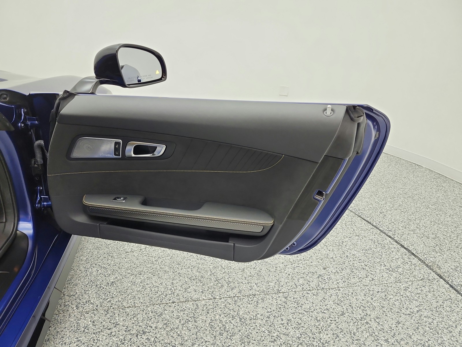 Certified Used 2020 designo Brilliant Blue Magno Mercedes-Benz AMG® GT R Coupe image 19
