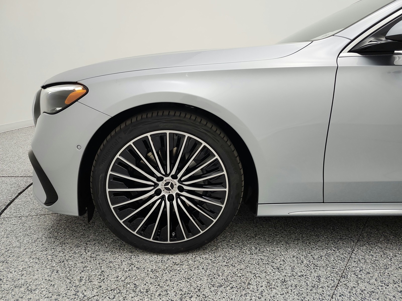 New 2027 Cirrus Silver Metallic Mercedes-Benz E 350 RWD Sedan image 13