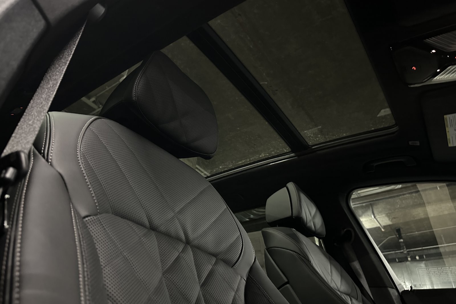 New 2026 Alpine White BMW xDrive40i image 16