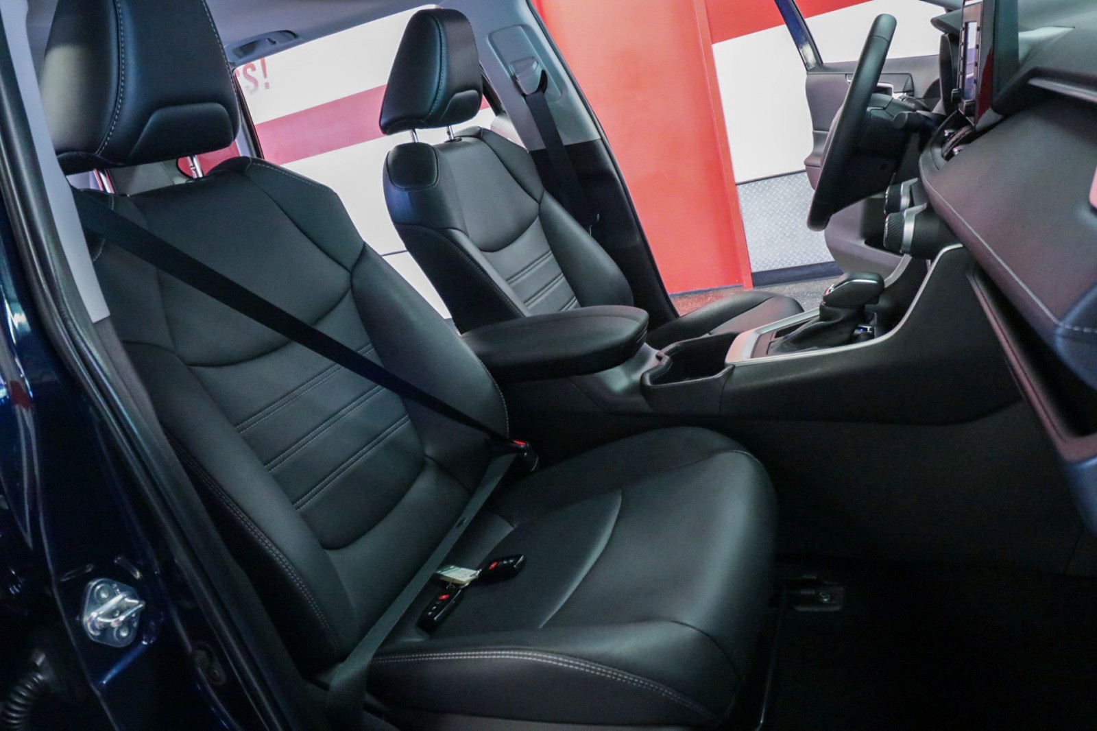 Used Car 2022 Toyota Rav4  Xle Premium For Sale Under $35,000 In Austin, Texas