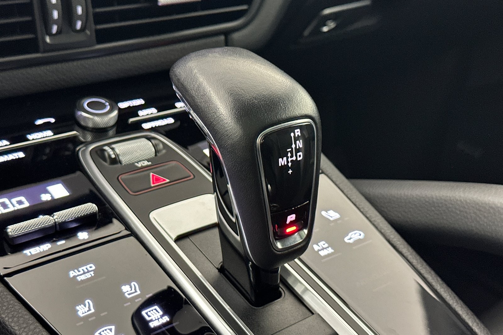 Used 2023 Black Porsche Platinum Edition Coupe AWD image 21