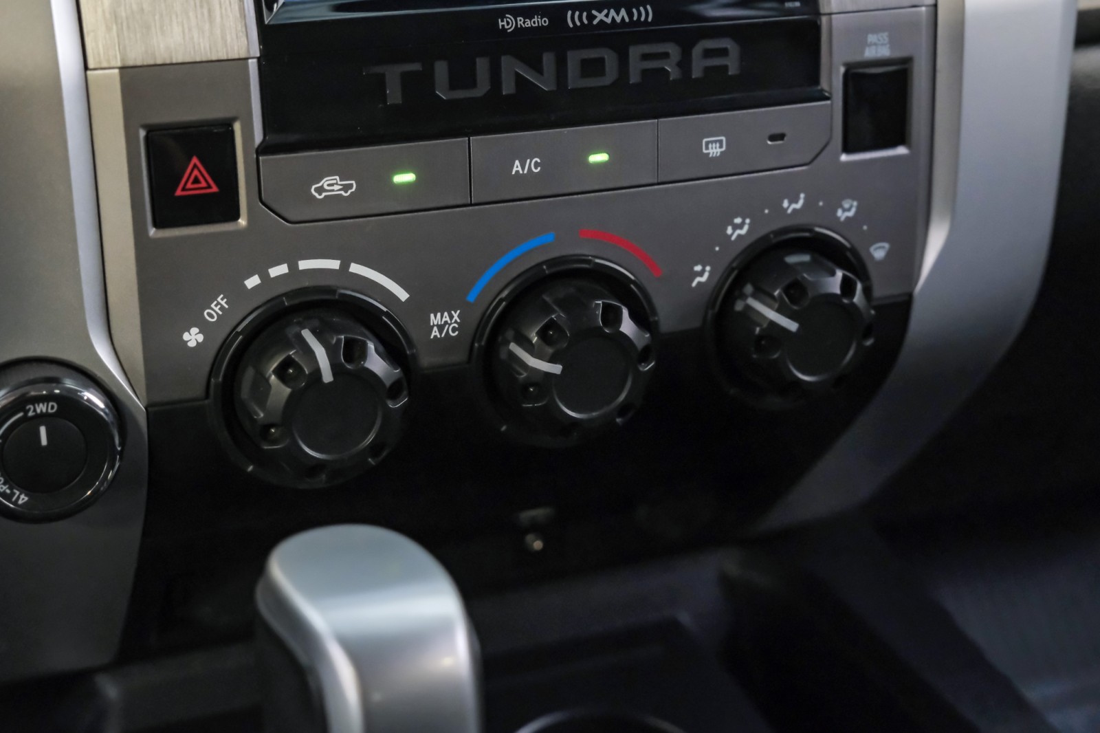 2018 Toyota Tundra 4WD CrewMax SR5 Lifted CustomWheels TowPkg RemoteStart 27
