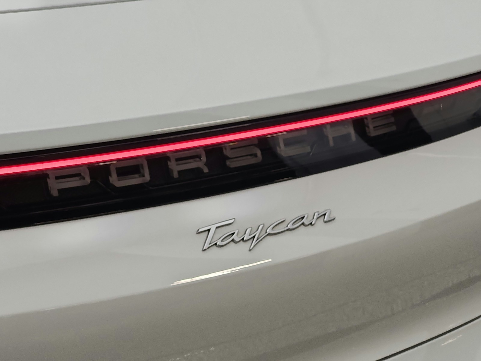 Used 2025 White Porsche RWD image 24