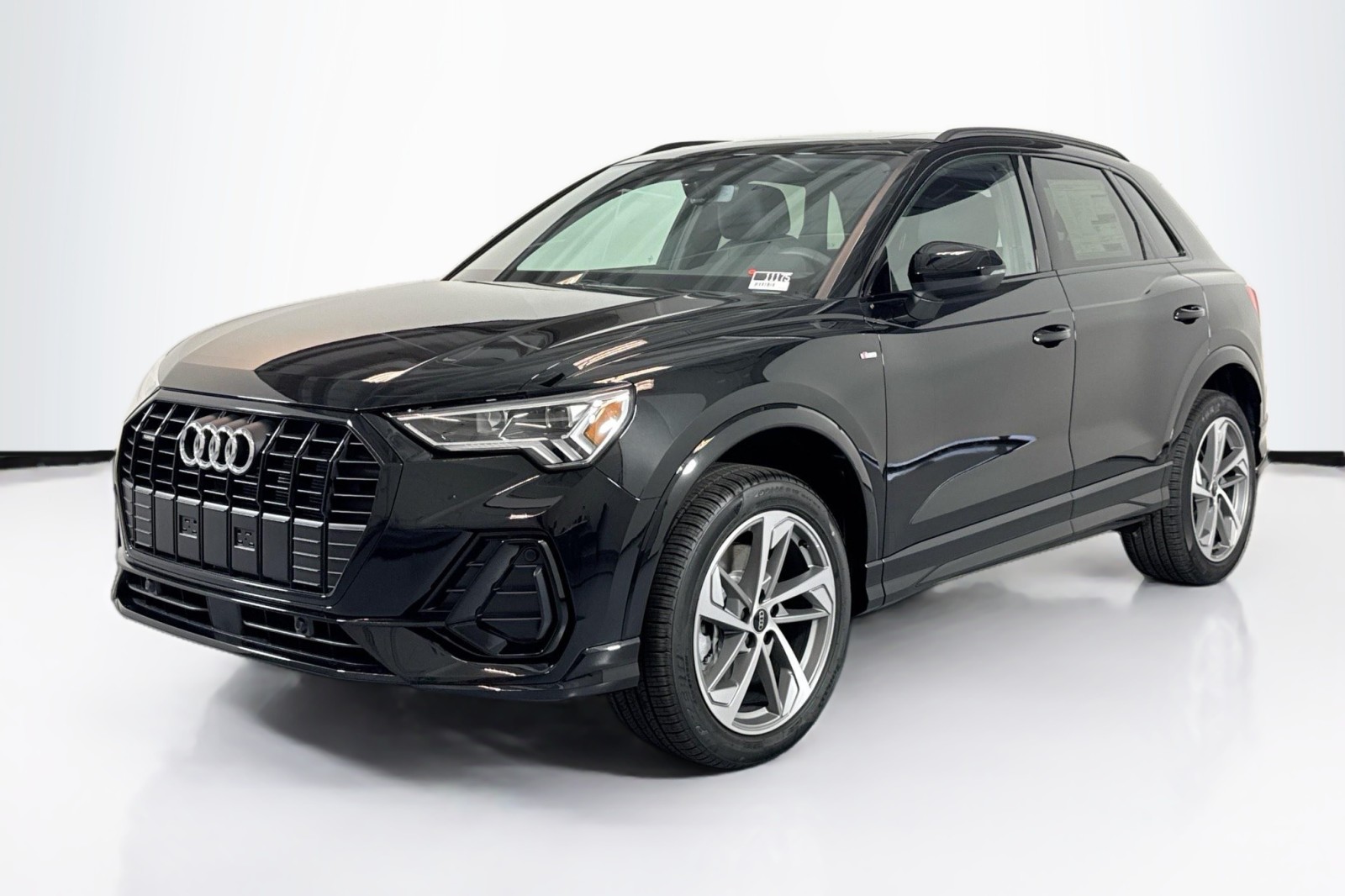 2025 Audi Q3 S Line Premium's photo