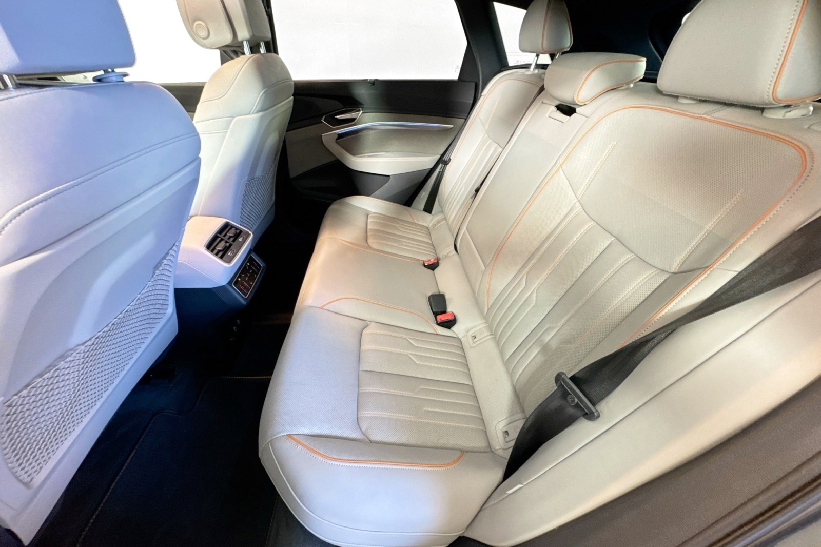 Used 2024 Daytona Gray Pearl Effect Audi Prestige image 23