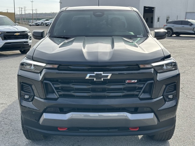 2024 Chevrolet Colorado 4WD Z71 8