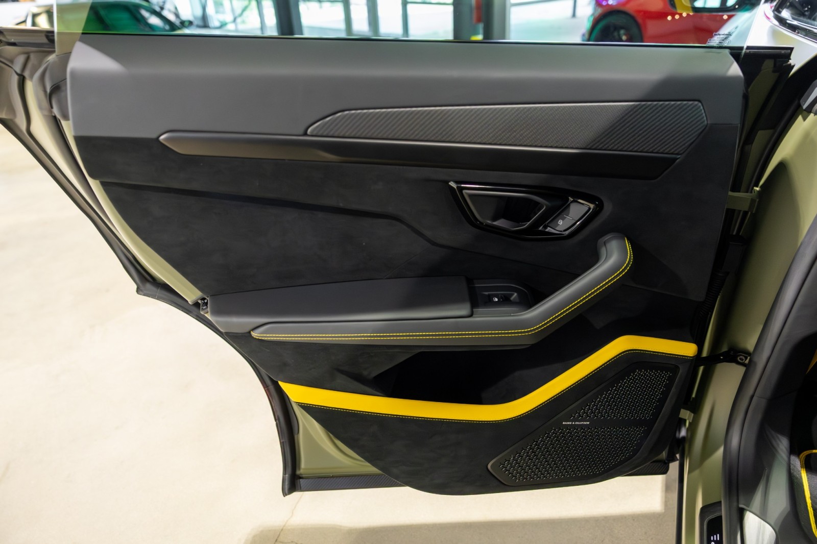 Used Car 2023 Lamborghini Urus  Performante For Sale Under $300,000 In Boerne, Texas