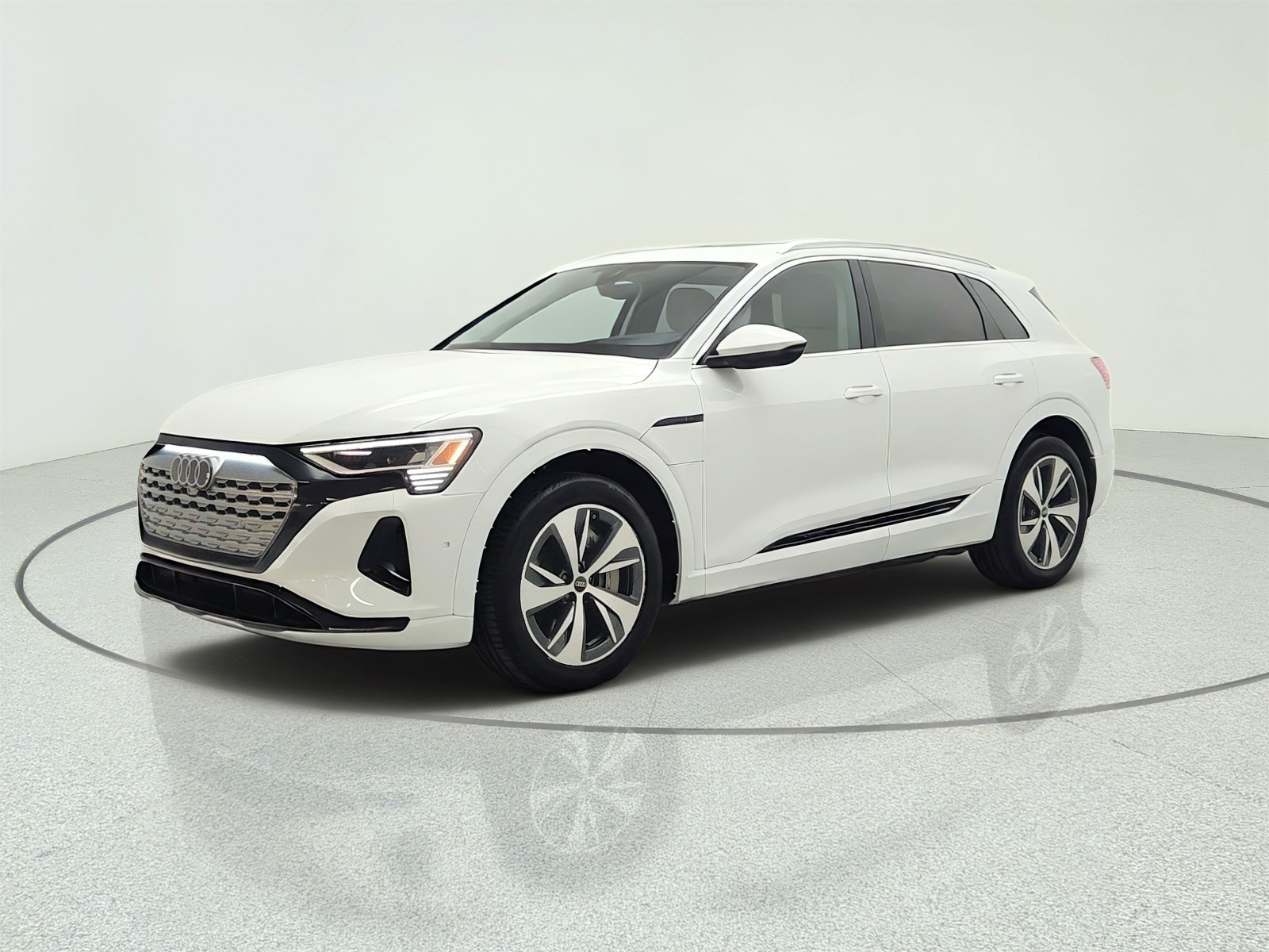 2024 Audi Q8 e-tron Prestige quattro