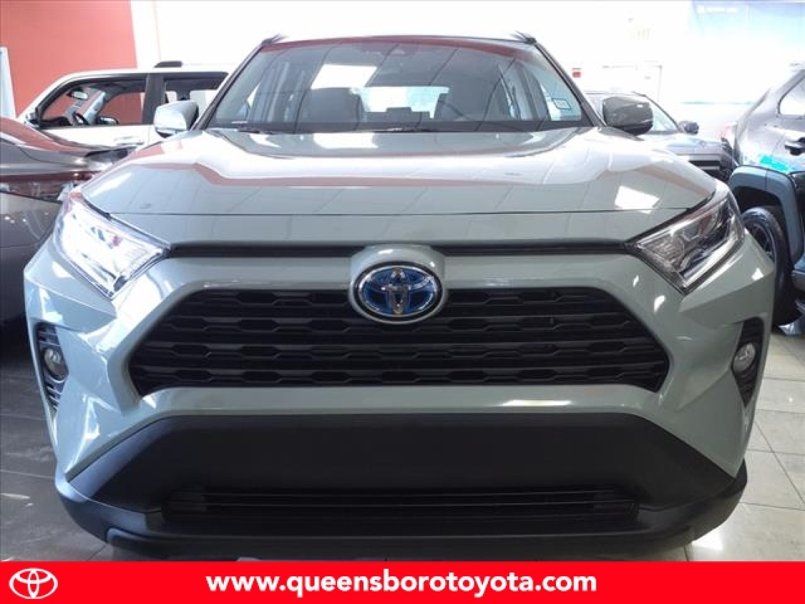 Used 2021 Toyota RAV4 XLE with VIN 4T3R6RFV2MU026176 for sale in Woodside, NY