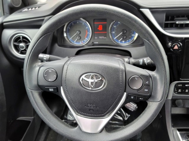 2017 Toyota Corolla LE 14