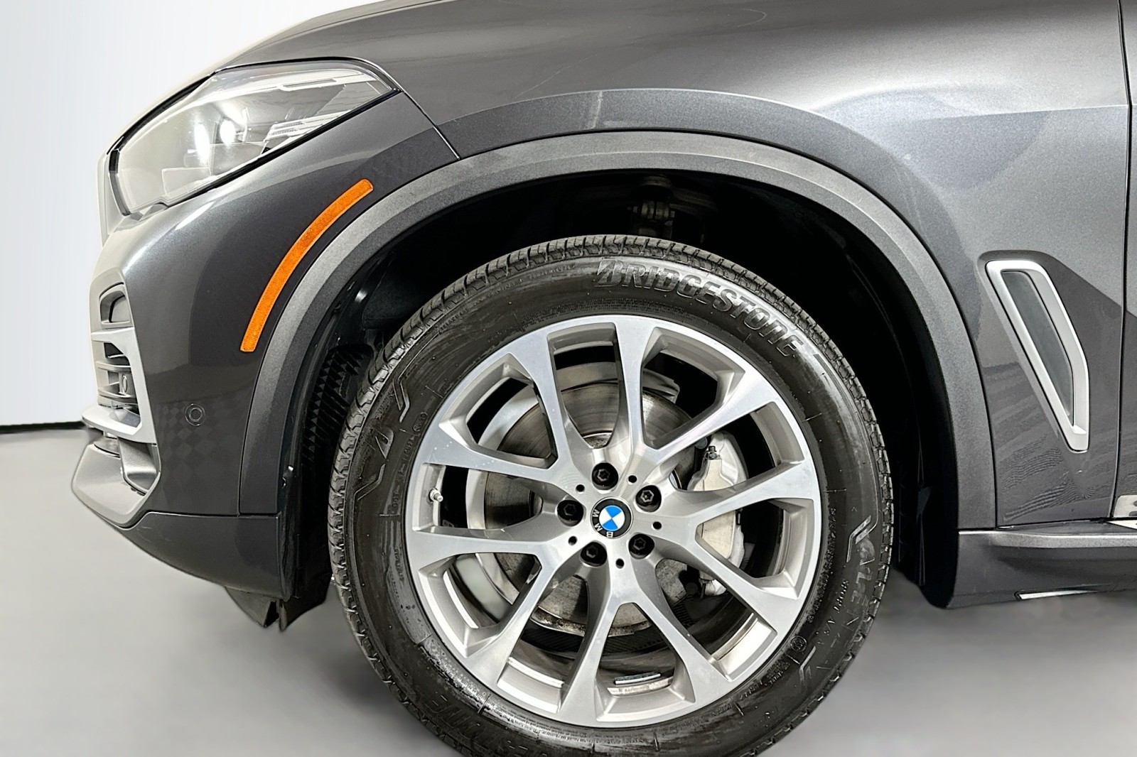 Used 2022 Dark Graphite Metallic BMW xDrive40i image 12