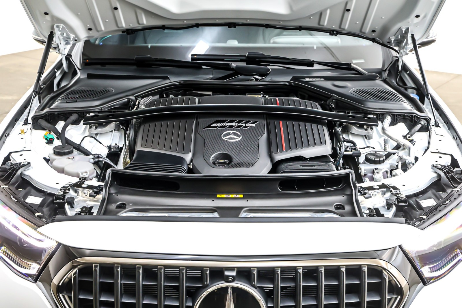 Certified Used 2026 MANUFAKTUR Moonlight White Magno Mercedes-Benz AMG® E 53 E 4MATIC+ Sedan image 13