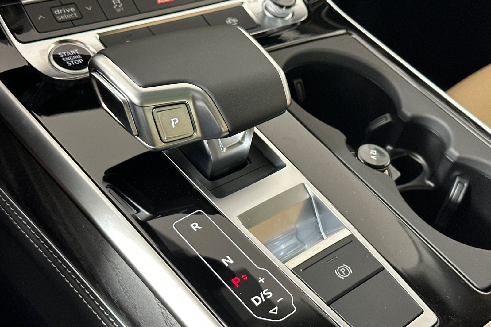 New 2026 Glacier White Metallic Audi Premium Plus 45 quattro *Ltd Avail* image 22