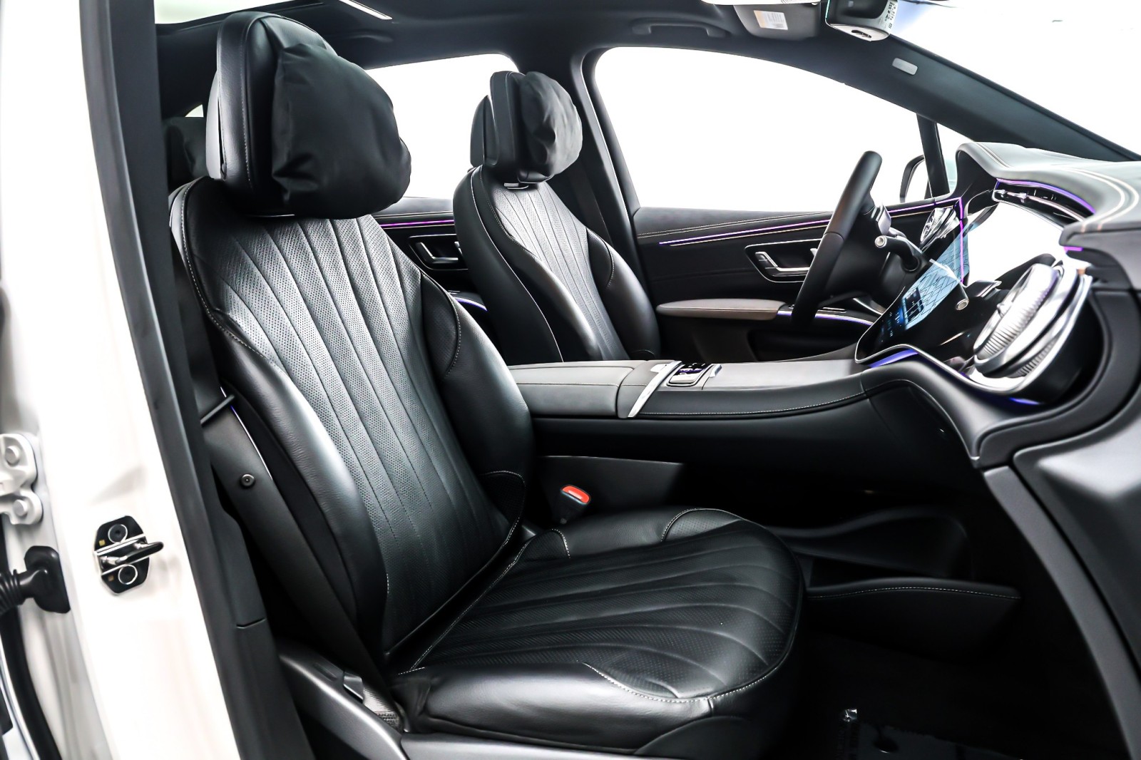 New 2026 Polar White Mercedes-Benz EQS 400 image 8