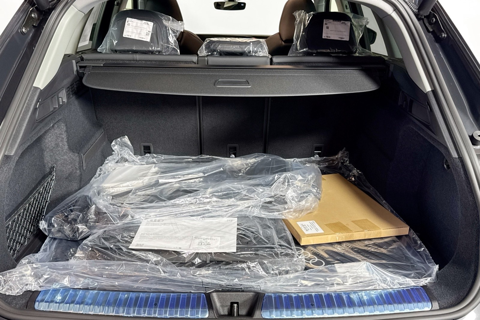 New 2025 Tambora Gray Metallic Audi Premium Plus 2.0 TFSI quattro image 23