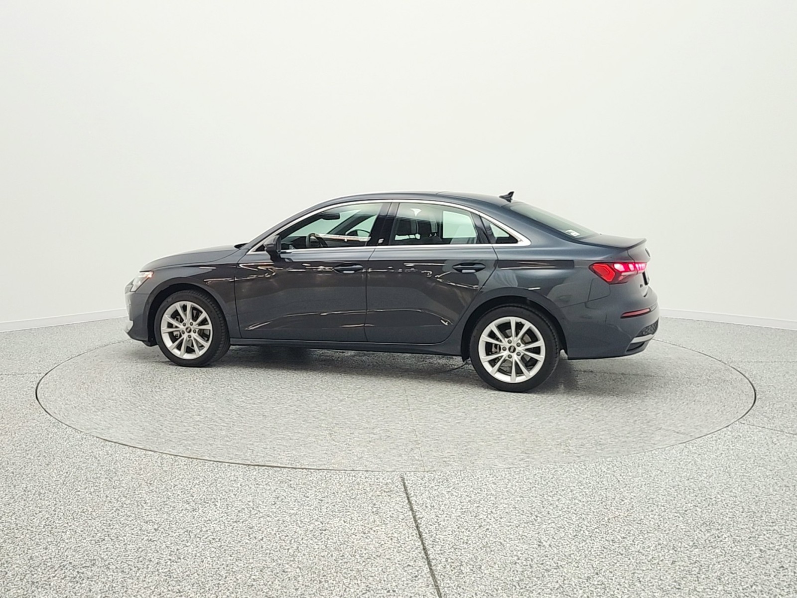 Used 2025 Manhattan Gray Metallic Audi Premium Plus 40 TFSI quattro image 8