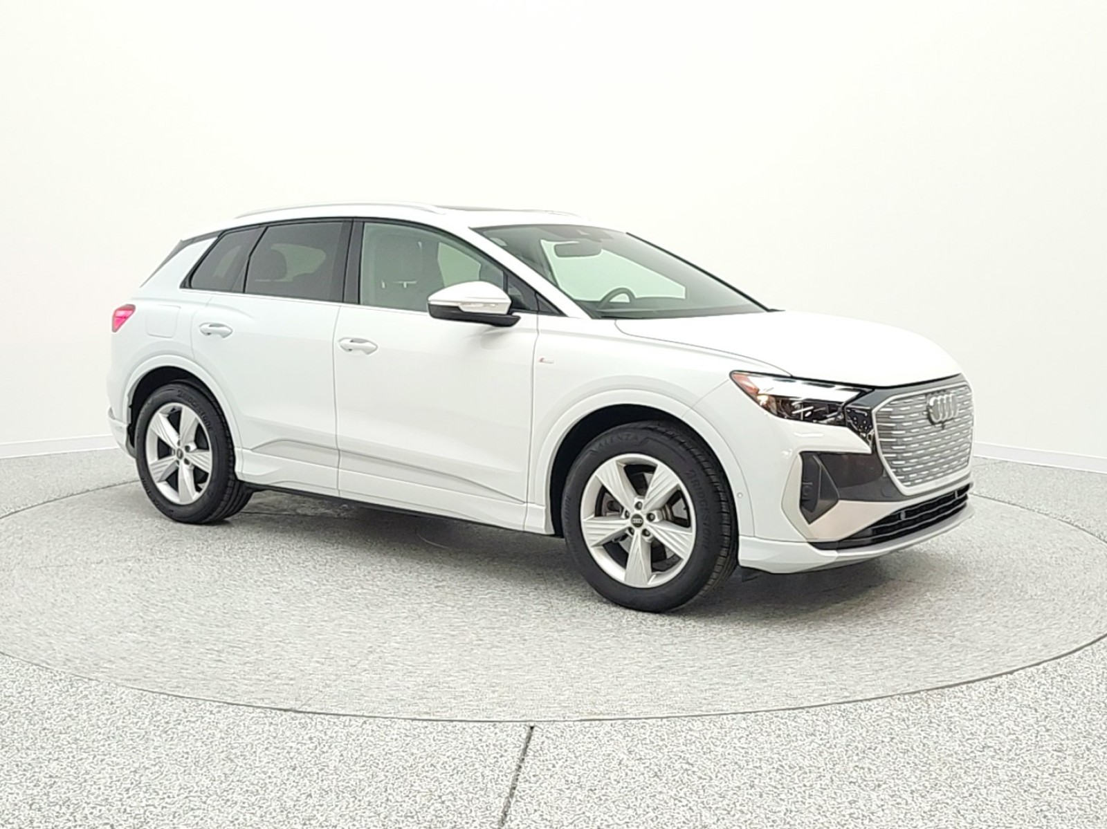 Used 2024 Glacier White Metallic Audi Premium Plus 55 quattro image 3