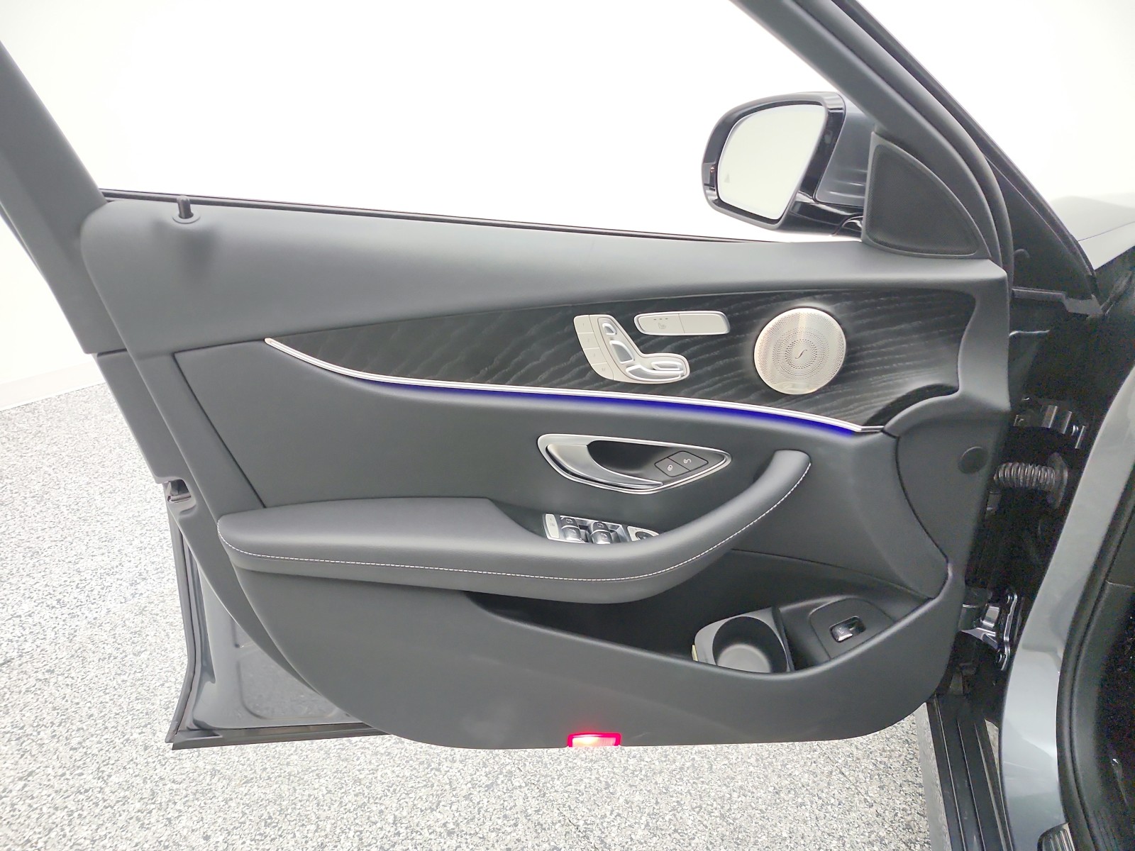 Used 2022 Selenite Grey Metallic Mercedes-Benz E 450 4MATIC® Sedan image 17