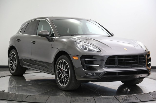 2015 Porsche Macan Turbo 3