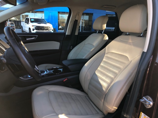 2017 Ford Edge SEL 11