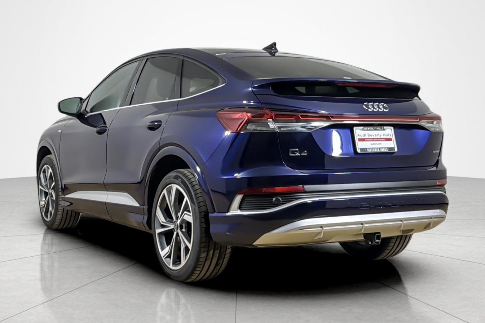 Certified Used 2023 Navarra Blue Metallic Audi Premium 50 quattro image 3