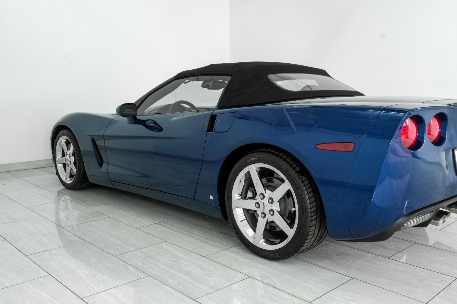 2007 Chevrolet Corvette Convertible AUTOMATIC NAVIGATION HEADUP DISPLAY LEATHER HEATED 45
