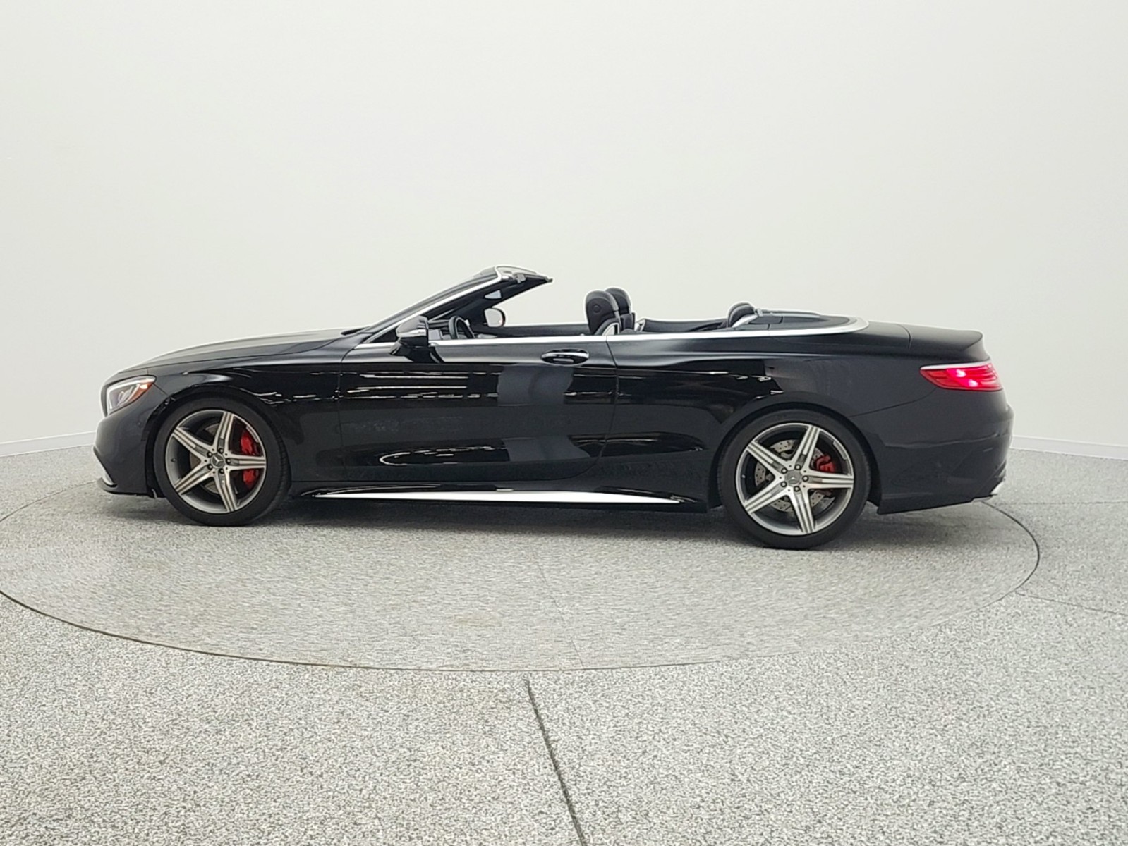 Used 2017 Black Mercedes-Benz AMG® S 63 4MATIC Cabriolet image 8