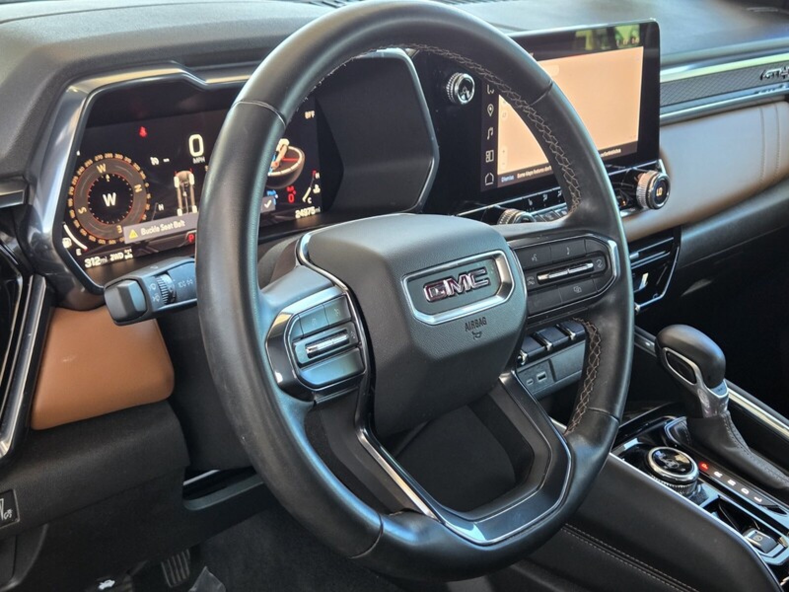 Used 2024 WHITE GMC 4WD Crew Cab AT4 image 24