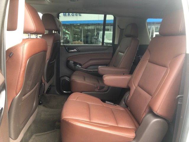 2016 Chevrolet Suburban LTZ 20