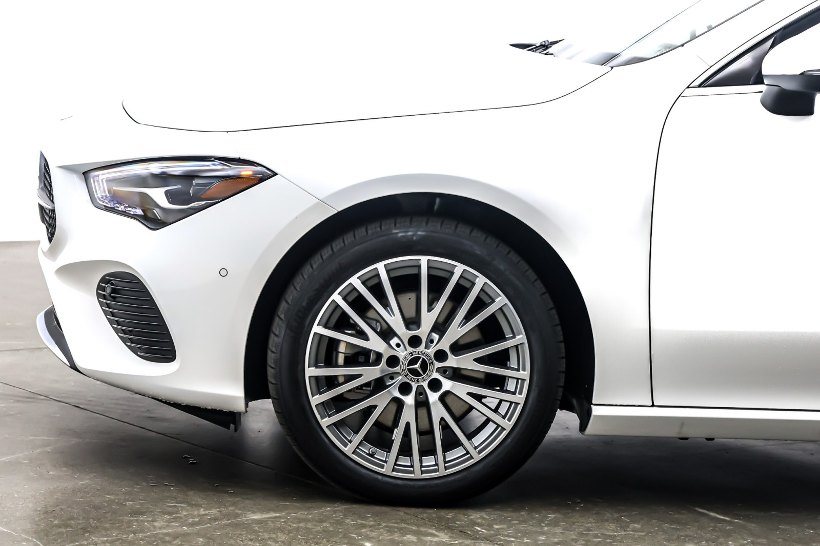 New 2026 Polar White Mercedes-Benz CLA 250 image 10