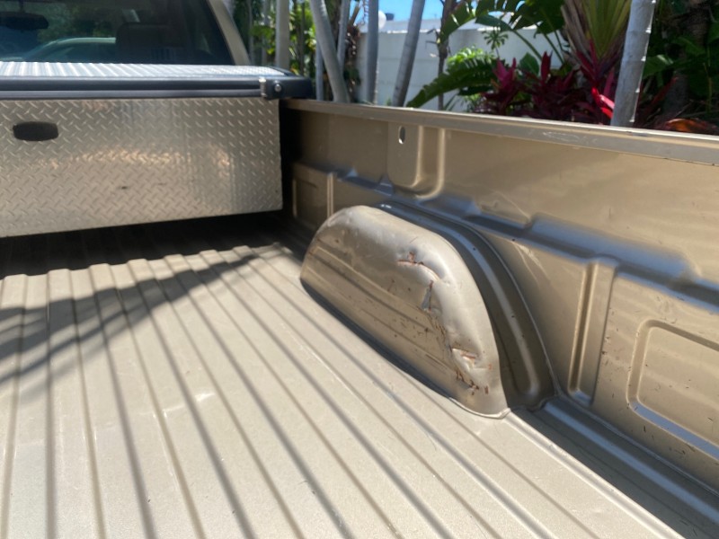 2005 GMC Sierra 1500 LOW MILES 83837 AC NO ACCIDENTS in ,