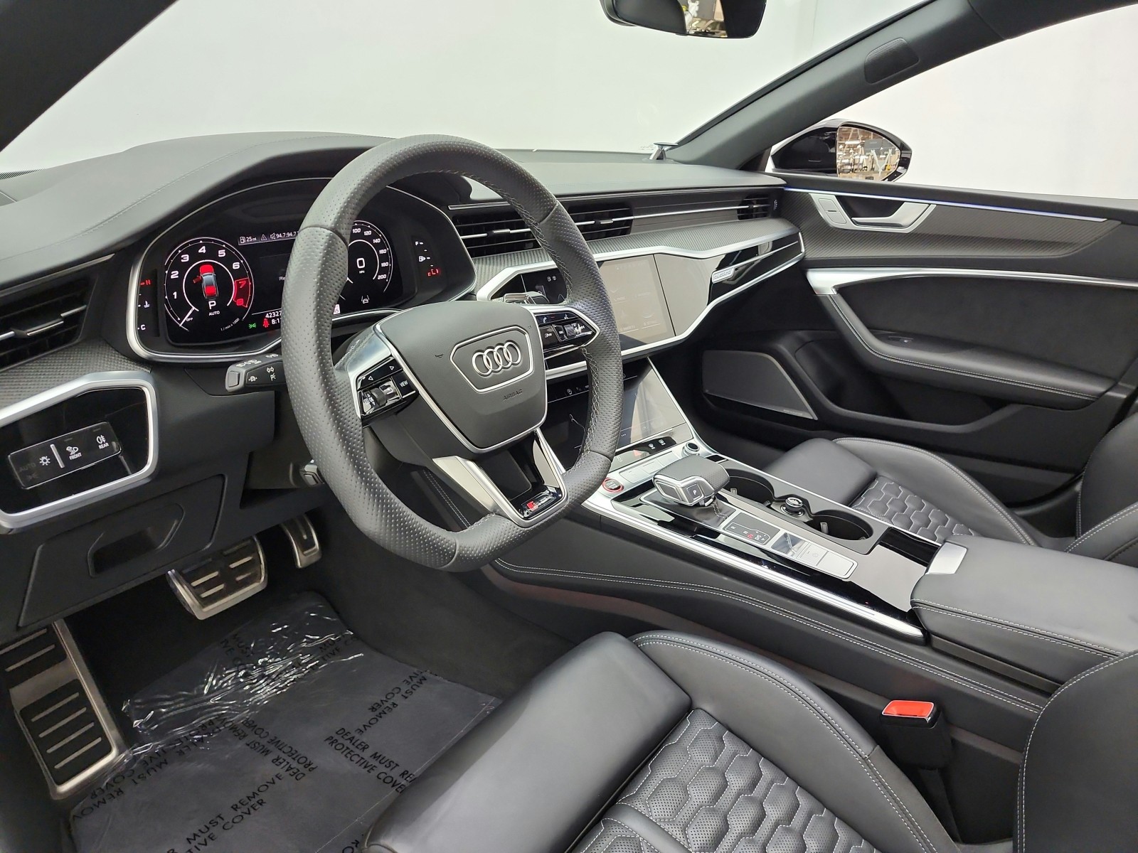 Used 2023 Glacier White Metallic Audi 4.0 TFSI quattro image 12